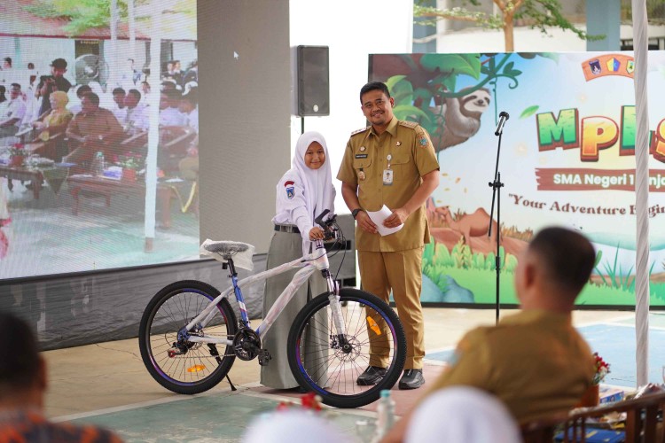 Gubernur Sumatera Utara Resmi Buka MPLS Tahun Pelajaran 2026/2027